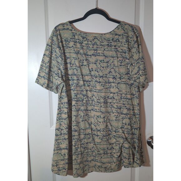 LulaRoe Irma Multicolor XL - Picture 2 of 3